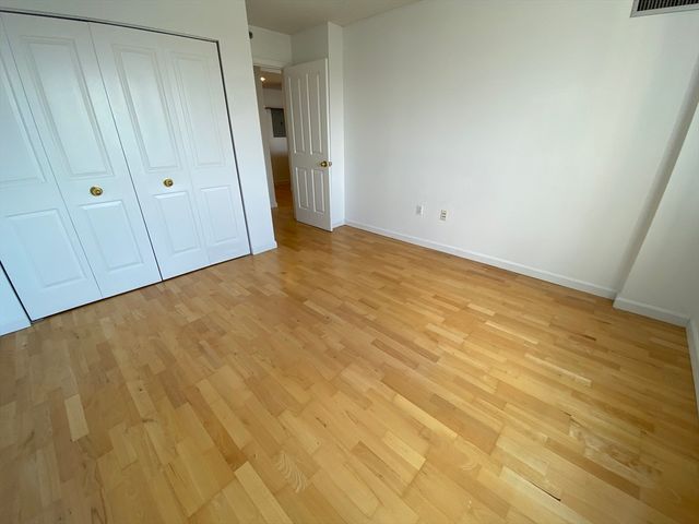 8 Museum Way 1708, Cambridge, MA 02141