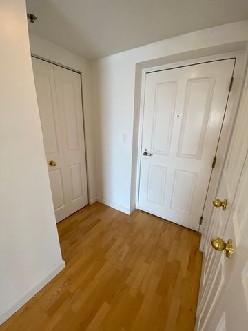 8 Museum Way 1708, Cambridge, MA 02141