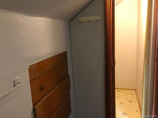 6422 PLAINVIEW Avenue, Detroit, MI 48228