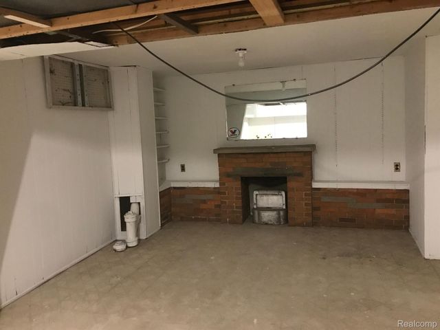 6422 PLAINVIEW Avenue, Detroit, MI 48228