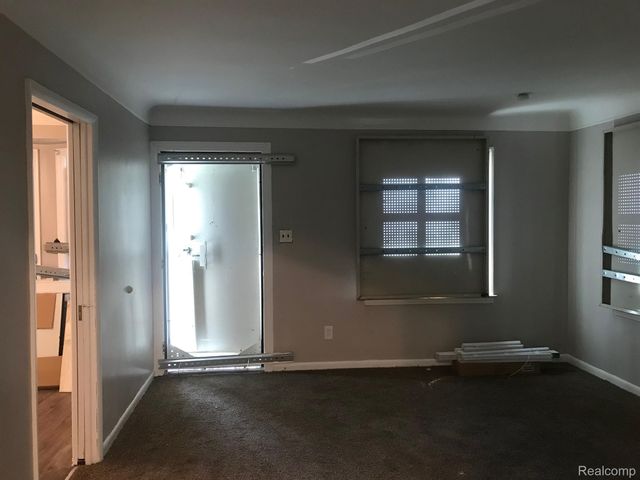 6422 PLAINVIEW Avenue, Detroit, MI 48228