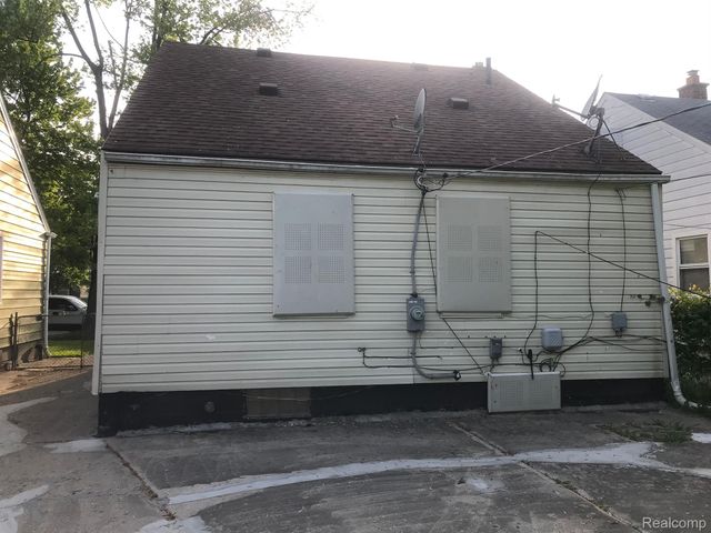 6422 PLAINVIEW Avenue, Detroit, MI 48228