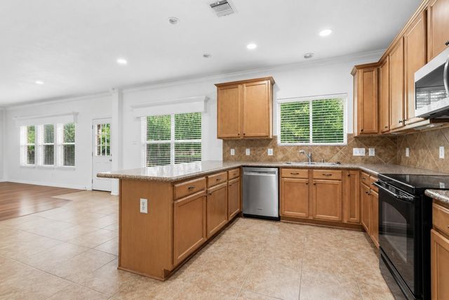 174 Spindle Tree Circle, The Woodlands, TX 77382