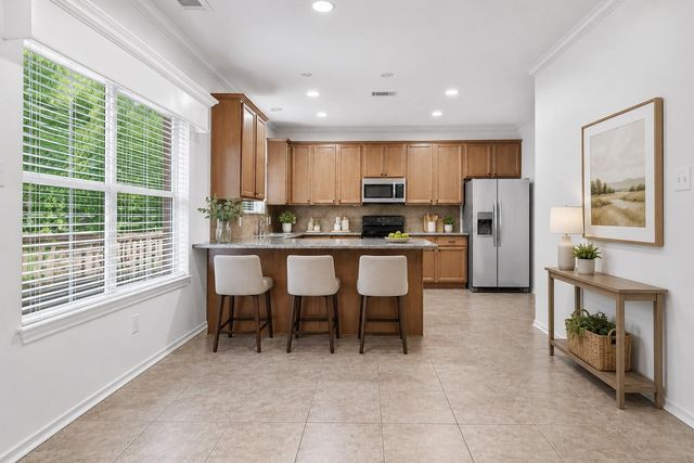 174 Spindle Tree Circle, The Woodlands, TX 77382