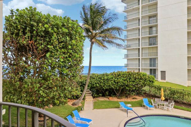 5420 N Ocean Drive 204, Singer Island, FL 33404