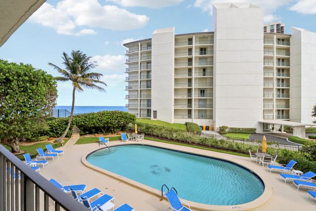 5420 N Ocean Drive 204, Singer Island, FL 33404