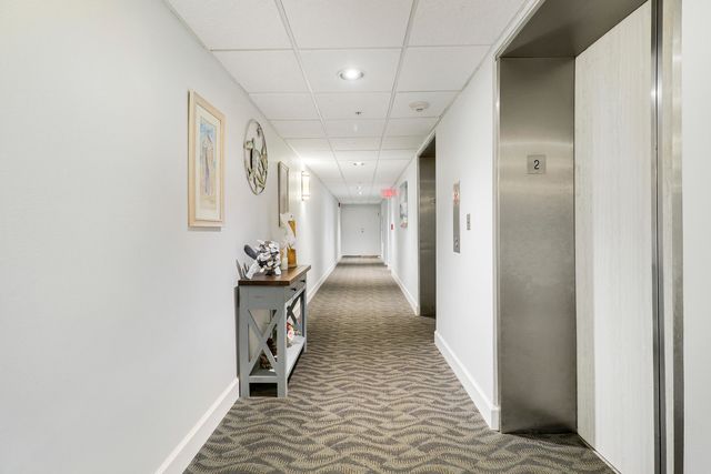 5420 N Ocean Drive 204, Singer Island, FL 33404