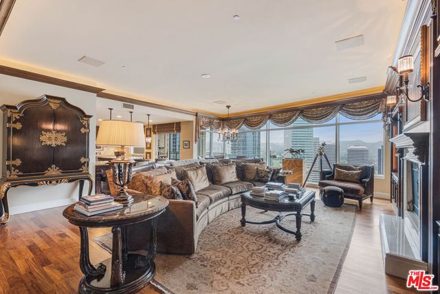 1 W Century Drive 27C, Los Angeles, CA 90067