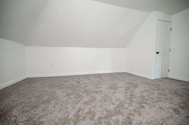825 Jackson Street, Lamont, IA 50650