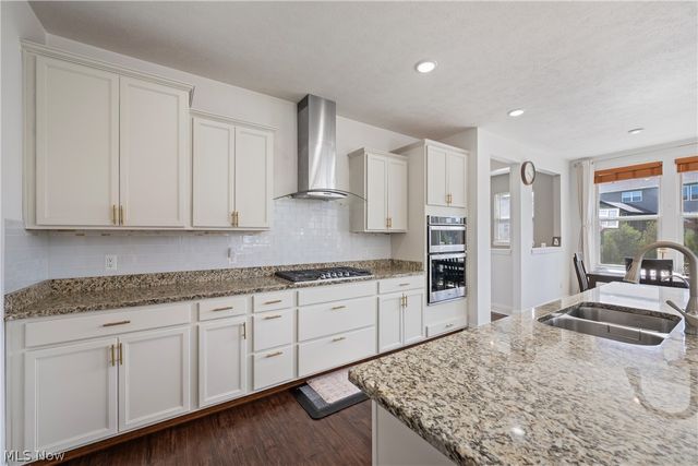 172 Harvester Drive, Copley, OH 44321
