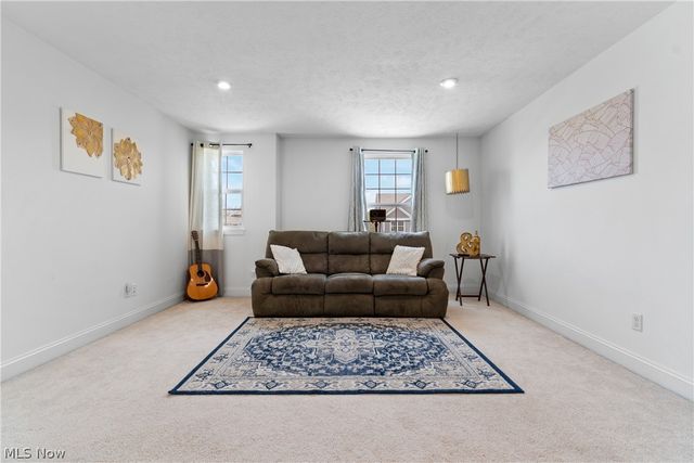 172 Harvester Drive, Copley, OH 44321