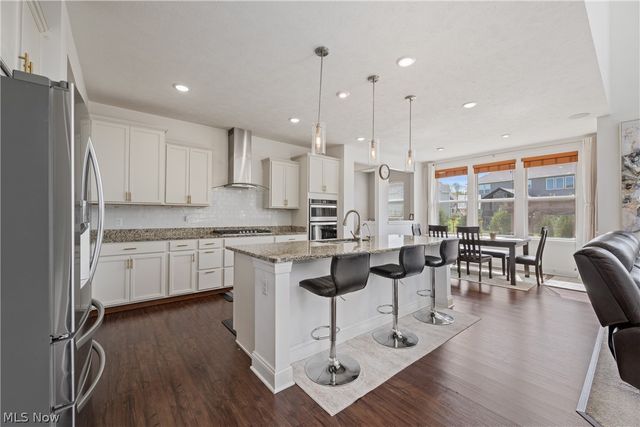 172 Harvester Drive, Copley, OH 44321