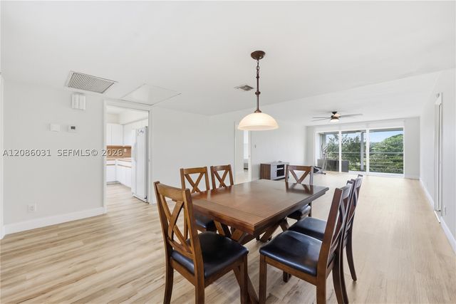 555 Oaks Ln 309, Pompano Beach, FL 33069