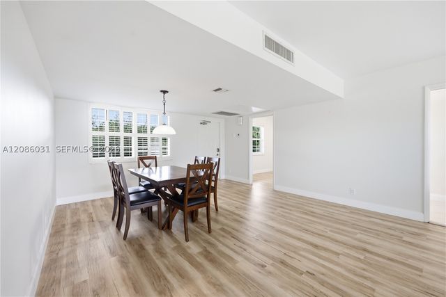 555 Oaks Ln 309, Pompano Beach, FL 33069
