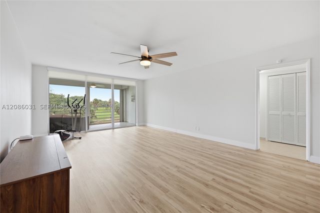 555 Oaks Ln 309, Pompano Beach, FL 33069
