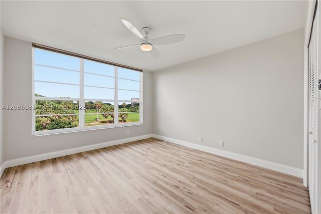555 Oaks Ln 309, Pompano Beach, FL 33069