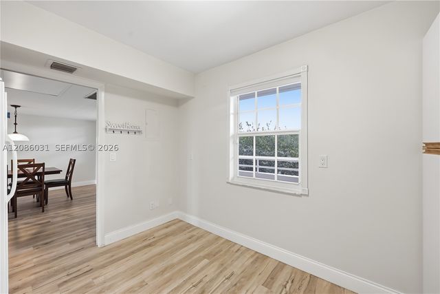 555 Oaks Ln 309, Pompano Beach, FL 33069