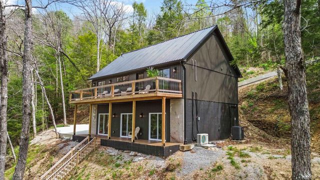 1265 Cliffs Edge Road, East Bernstadt, KY 40729