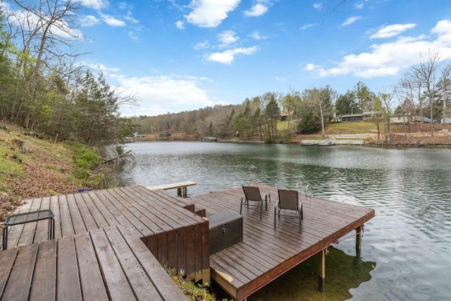 1265 Cliffs Edge Road, East Bernstadt, KY 40729
