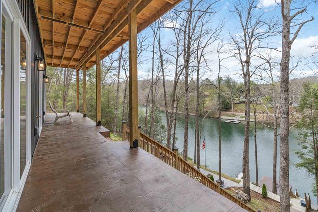 1265 Cliffs Edge Road, East Bernstadt, KY 40729