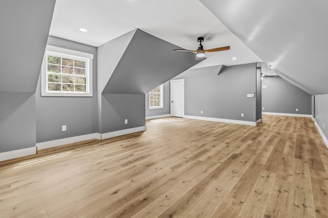 1265 Cliffs Edge Road, East Bernstadt, KY 40729