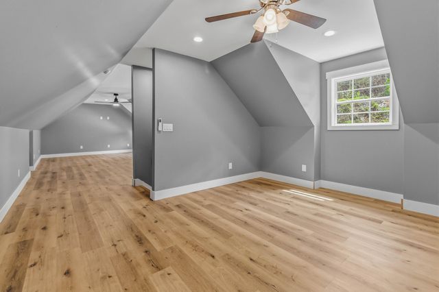 1265 Cliffs Edge Road, East Bernstadt, KY 40729