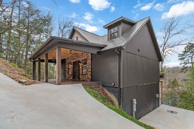 1265 Cliffs Edge Road, East Bernstadt, KY 40729