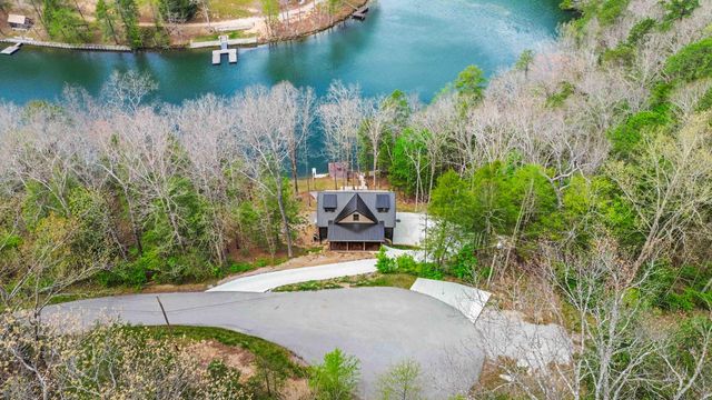 1265 Cliffs Edge Road, East Bernstadt, KY 40729