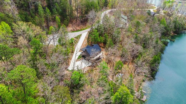 1265 Cliffs Edge Road, East Bernstadt, KY 40729