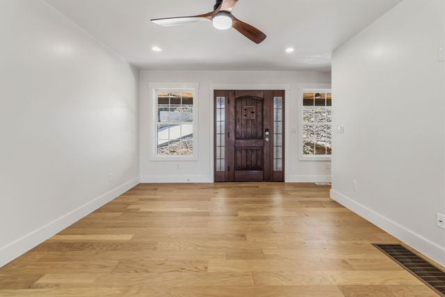 1265 Cliffs Edge Road, East Bernstadt, KY 40729