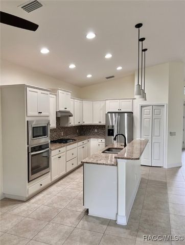 2395 N Brentwood Circle, Lecanto, FL 34461