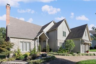 5040 W 128 Terrace, Leawood, KS 66209