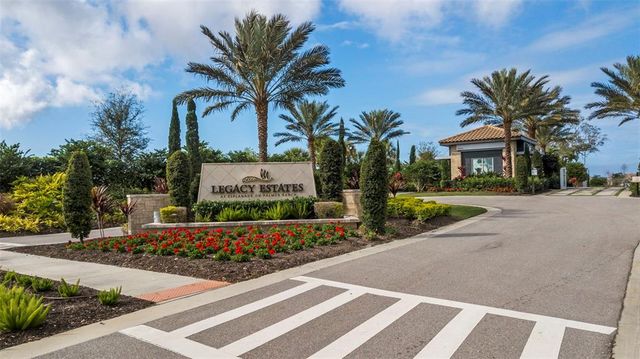 5329 TRAILS BEND COURT, Sarasota, FL 34238