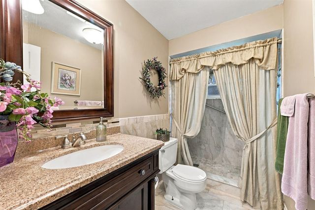 8352 ANNWOOD ROAD 8352, Seminole, FL 33777