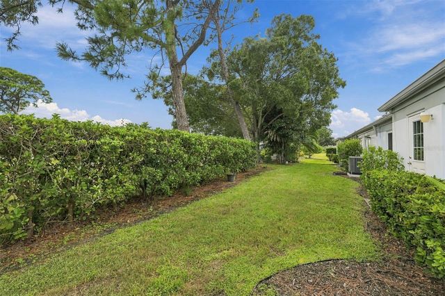 8352 ANNWOOD ROAD 8352, Seminole, FL 33777