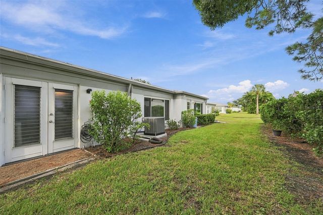 8352 ANNWOOD ROAD 8352, Seminole, FL 33777