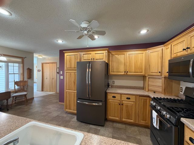 623 Hudson Drive, Paynesville, MN 56362