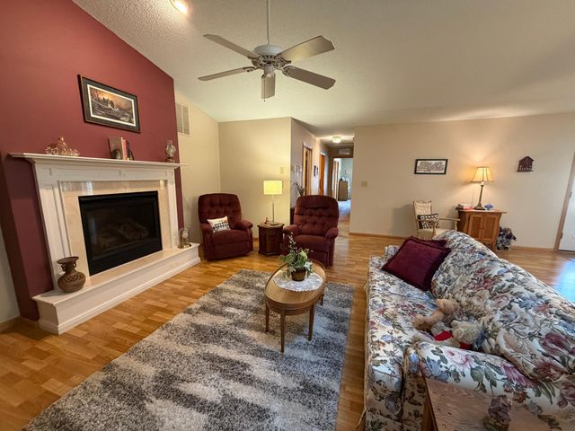 623 Hudson Drive, Paynesville, MN 56362