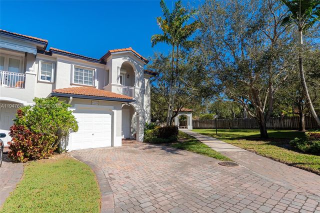11851 SW 80th Ter, Miami, FL 33183