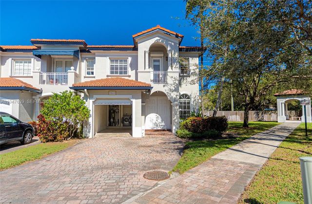 11851 SW 80th Ter, Miami, FL 33183