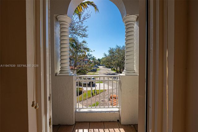 11851 SW 80th Ter, Miami, FL 33183