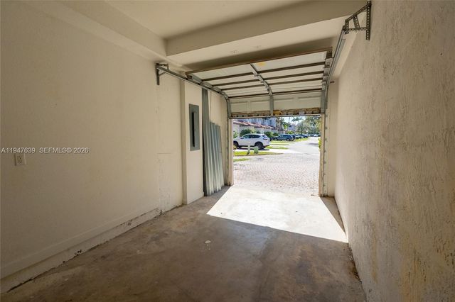 11851 SW 80th Ter, Miami, FL 33183