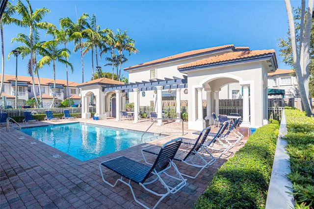 11851 SW 80th Ter, Miami, FL 33183