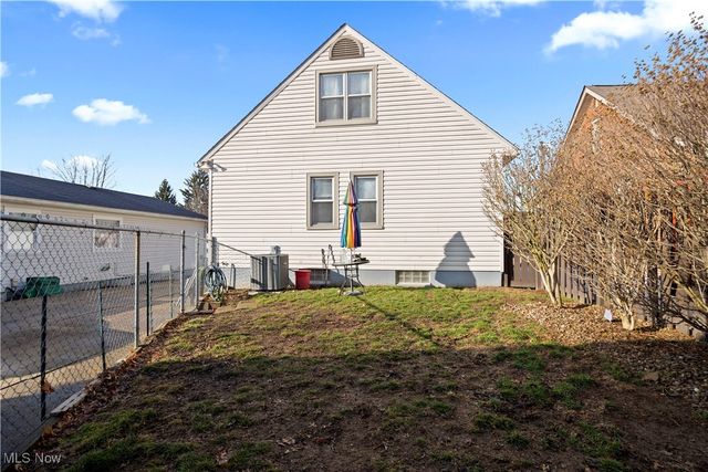 439 Larkin Avenue, Akron, OH 44305