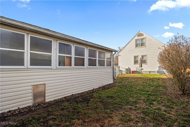 439 Larkin Avenue, Akron, OH 44305