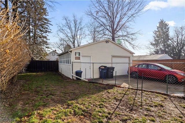 439 Larkin Avenue, Akron, OH 44305