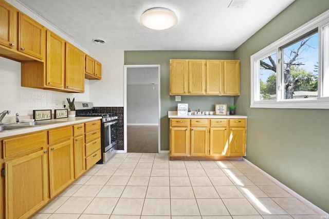 4336 Stratford Road, Evansville, IN 47710