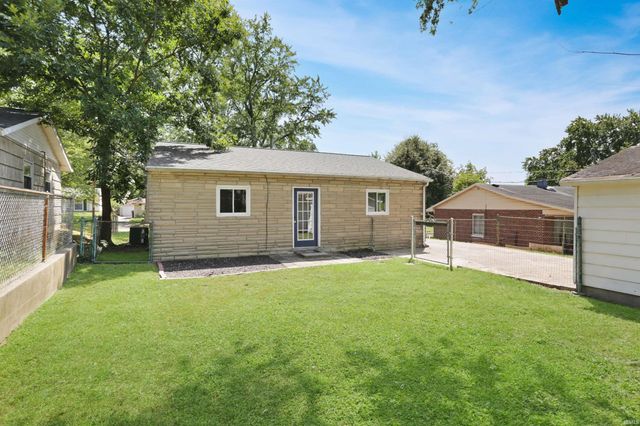 4336 Stratford Road, Evansville, IN 47710