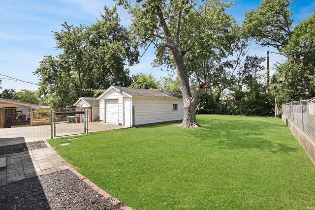 4336 Stratford Road, Evansville, IN 47710