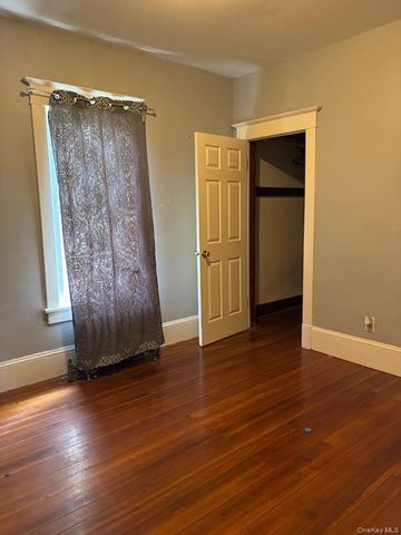 64 Maple Street, Walden, NY 12586